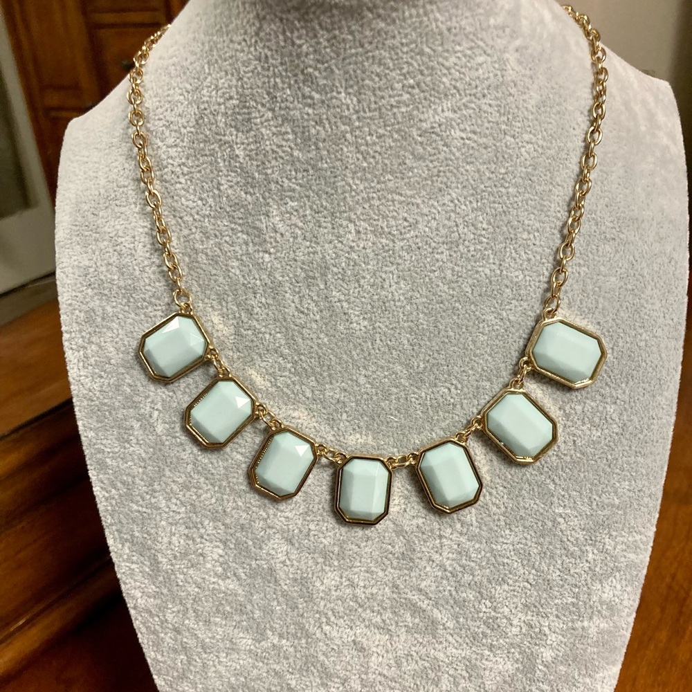 Boutique Mint Green & Gold Fashion Drop Choker Statement Necklace Adjust…